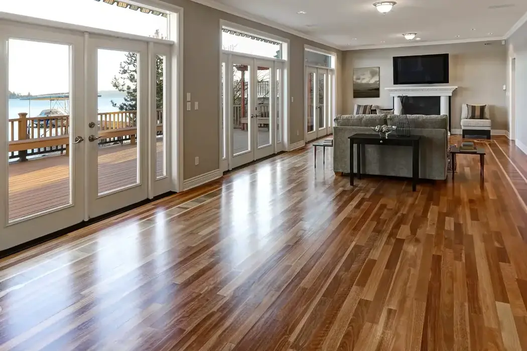 A home with laminate flooring 